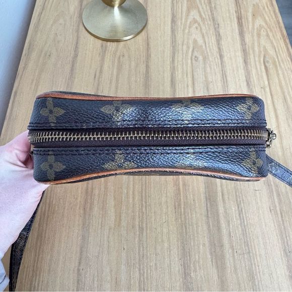 ✅AUTHENTIC✅LOUIS VUITTON DANUBE CROSSBODY BAG - Picture 7 of 16